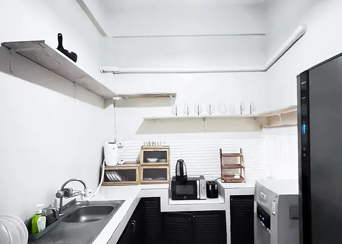 Сasa de vacaciones 4br 10pax 2min 7eleven & 7min Commons Thonglor *